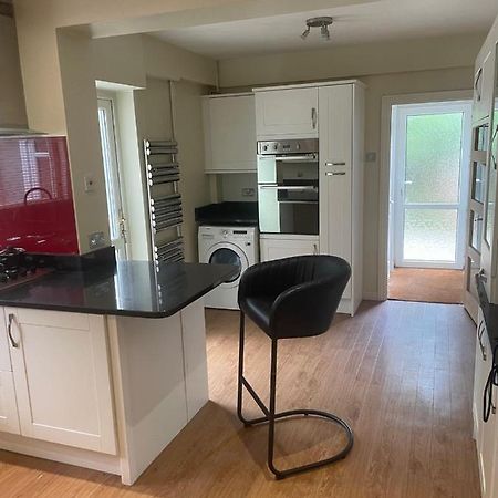5 Bed House, 32 Tutbury Avenue, Cannon Park, Coventry, Cv4 7Bj Villa Exterior foto