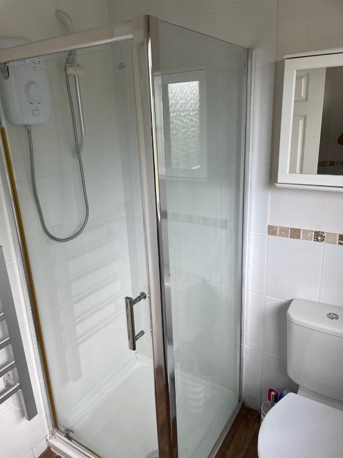 5 Bed House, 32 Tutbury Avenue, Cannon Park, Coventry, Cv4 7Bj Villa Exterior foto
